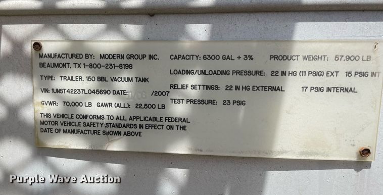 image for item NT9520 2007 Dragon  vacuum trailer