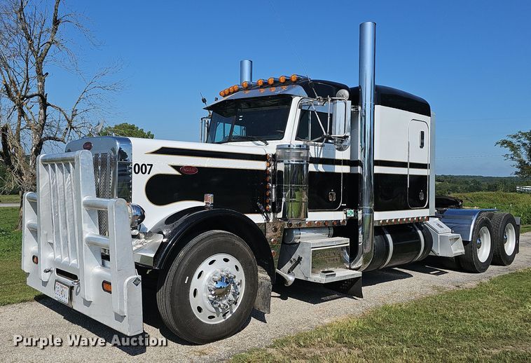 image for item NT9959 1997 Peterbilt 379  semi truck