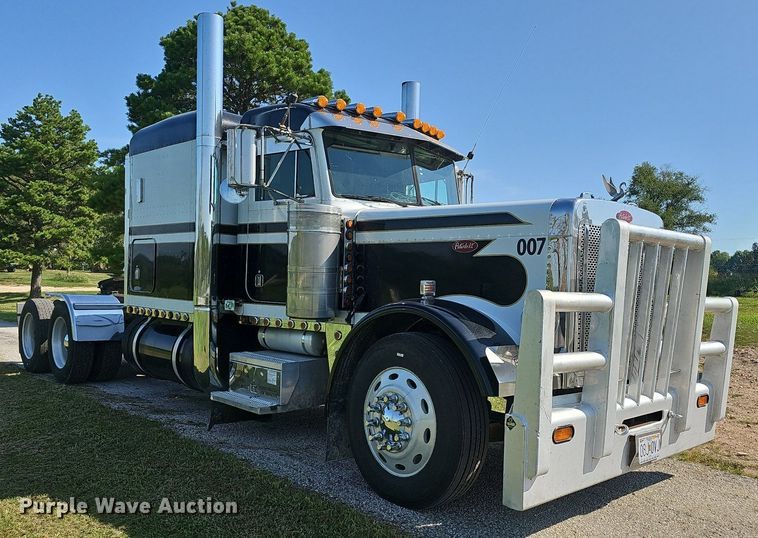 image for item NT9959 1997 Peterbilt 379  semi truck