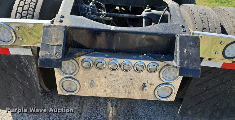 image for item NT9959 1997 Peterbilt 379  semi truck