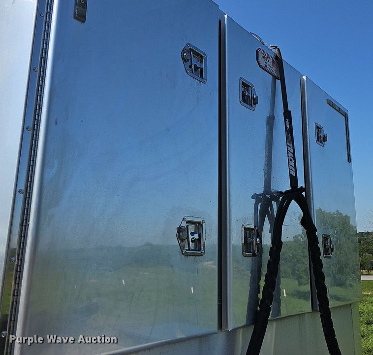 image for item NT9959 1997 Peterbilt 379  semi truck