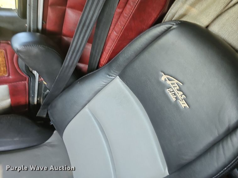 image for item NT9959 1997 Peterbilt 379  semi truck