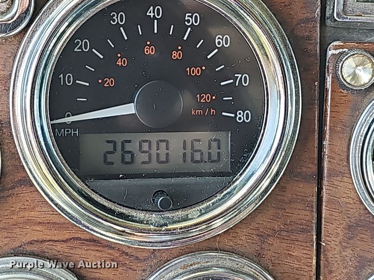 image for item NT9959 1997 Peterbilt 379  semi truck