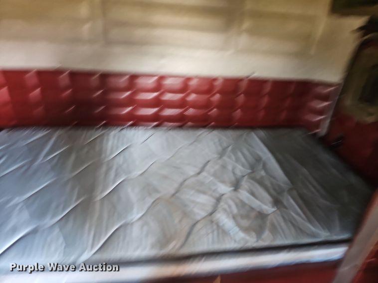 image for item NT9959 1997 Peterbilt 379  semi truck