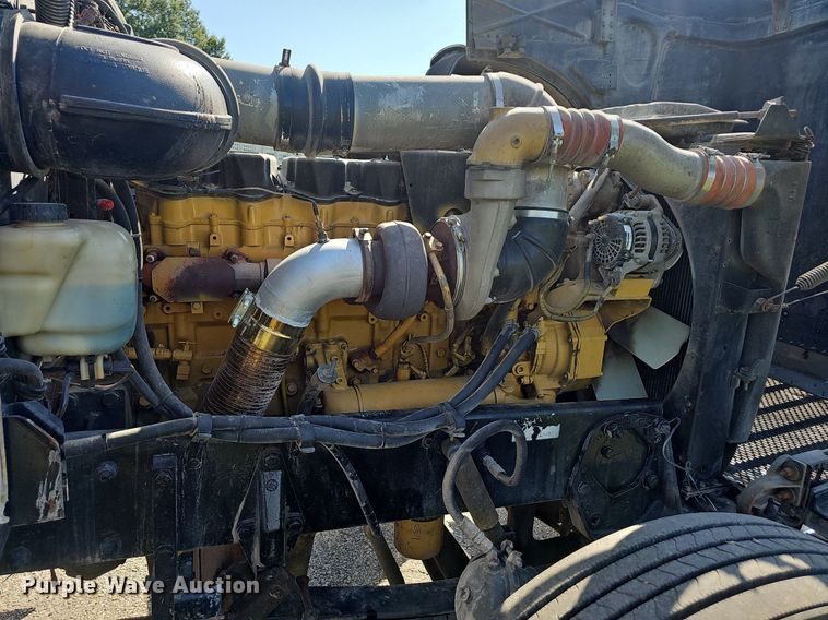 image for item NT9959 1997 Peterbilt 379  semi truck