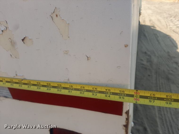 image for item NV9286 1991 International 4700  water truck