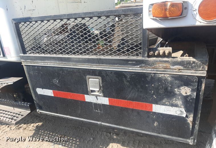 image for item NV9286 1991 International 4700  water truck