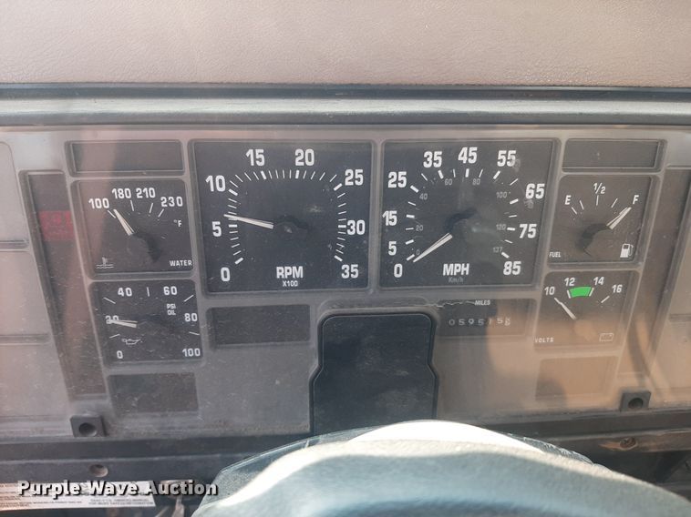 image for item NV9286 1991 International 4700  water truck