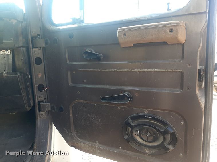 image for item NV9286 1991 International 4700  water truck