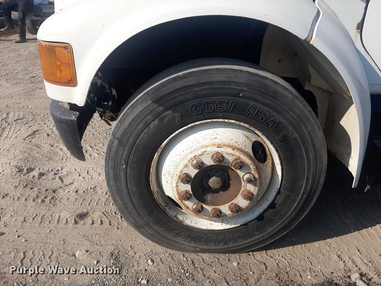 image for item NV9286 1991 International 4700  water truck