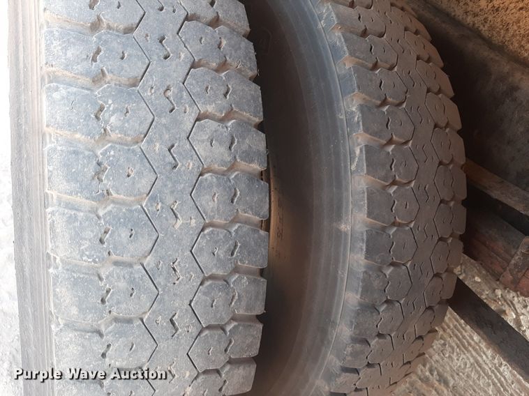 image for item NV9286 1991 International 4700  water truck