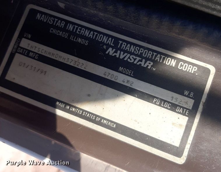 image for item NV9286 1991 International 4700  water truck