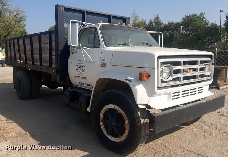image for item NV9287 1982 GMC 7000  dump truck