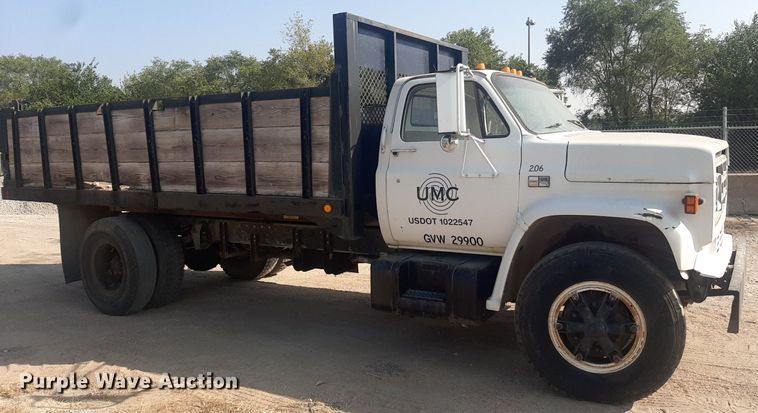 image for item NV9287 1982 GMC 7000  dump truck