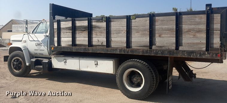 image for item NV9287 1982 GMC 7000  dump truck