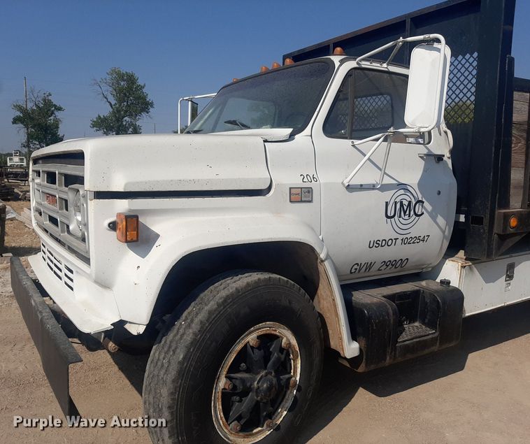 image for item NV9287 1982 GMC 7000  dump truck