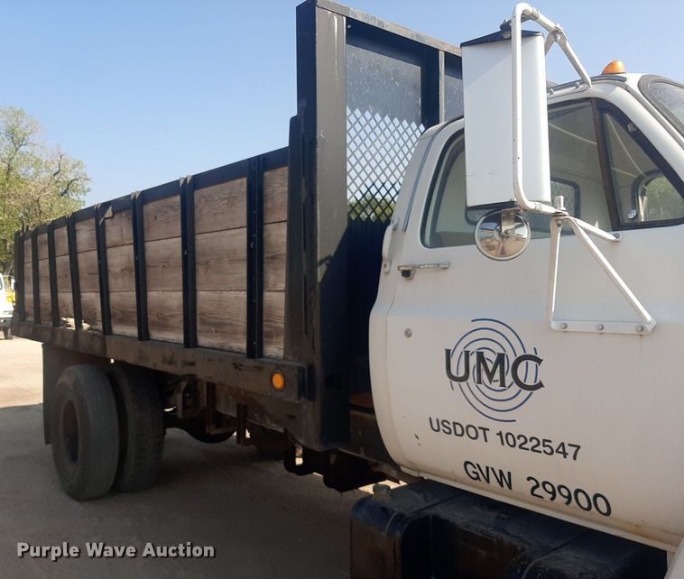 image for item NV9287 1982 GMC 7000  dump truck