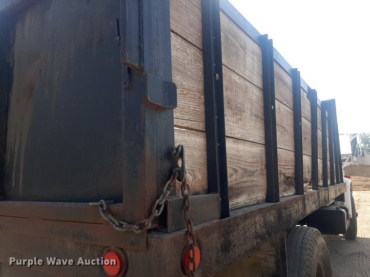 image for item NV9287 1982 GMC 7000  dump truck