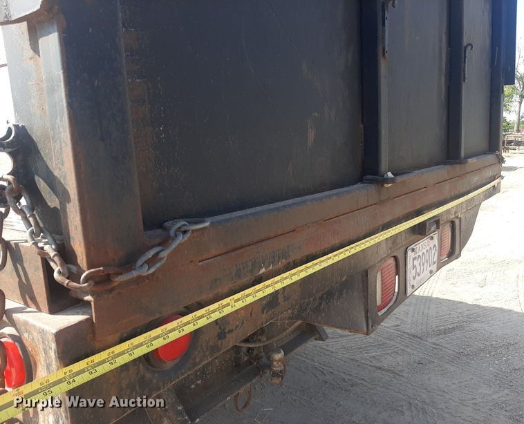 image for item NV9287 1982 GMC 7000  dump truck