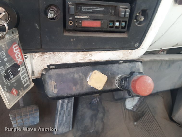 image for item NV9287 1982 GMC 7000  dump truck