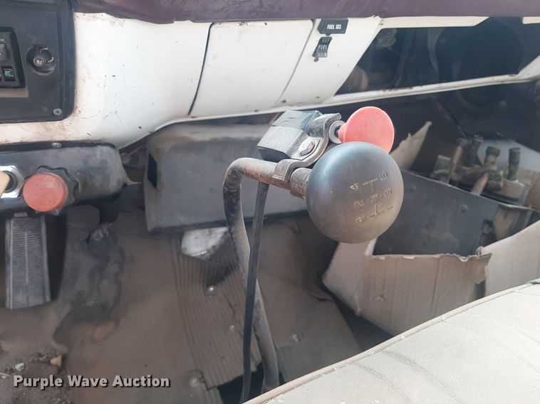 image for item NV9287 1982 GMC 7000  dump truck