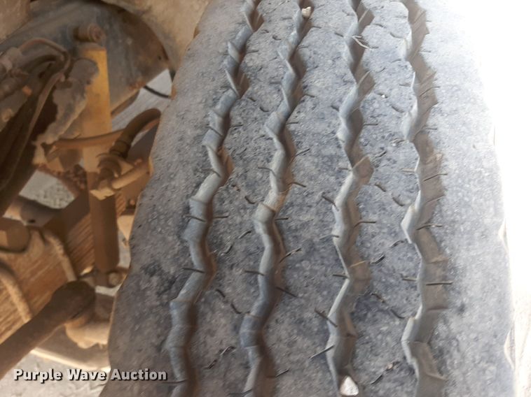 image for item NV9287 1982 GMC 7000  dump truck