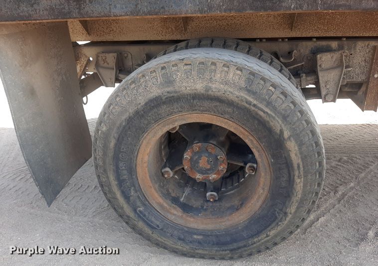 image for item NV9287 1982 GMC 7000  dump truck