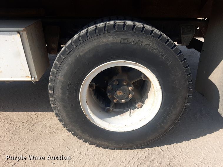 image for item NV9287 1982 GMC 7000  dump truck