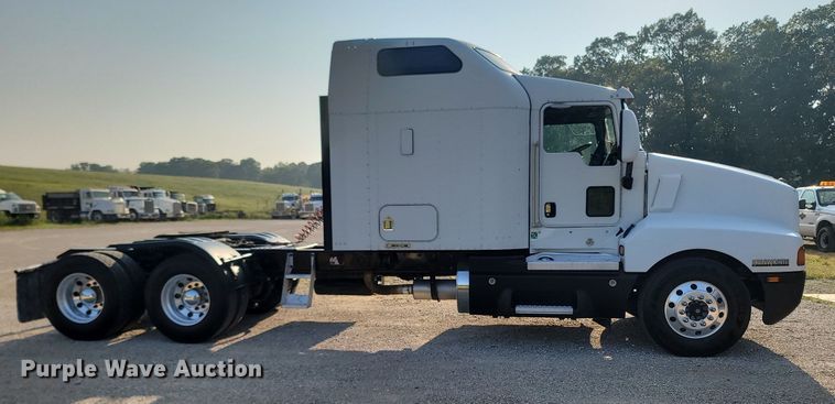 image for item OG9385 2005 Kenworth T600  semi truck