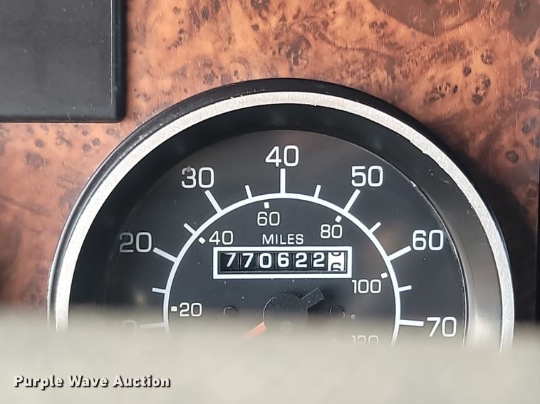 image for item OG9385 2005 Kenworth T600  semi truck