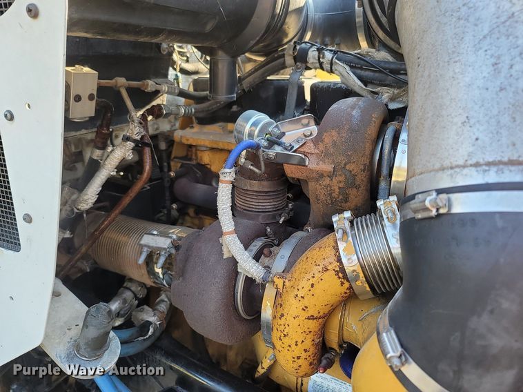 image for item OG9385 2005 Kenworth T600  semi truck