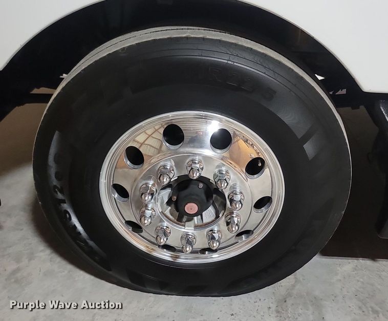 image for item OG9385 2005 Kenworth T600  semi truck