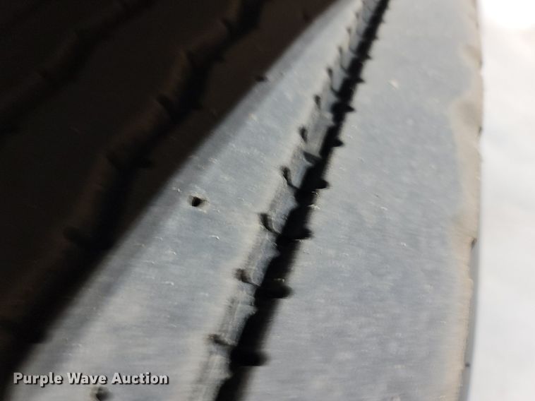 image for item OG9385 2005 Kenworth T600  semi truck