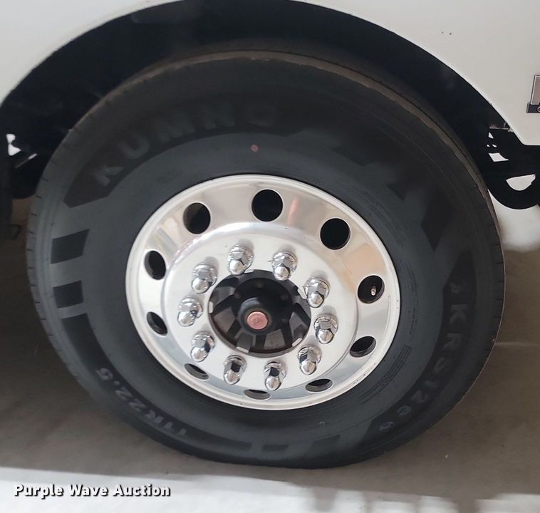 image for item OG9385 2005 Kenworth T600  semi truck