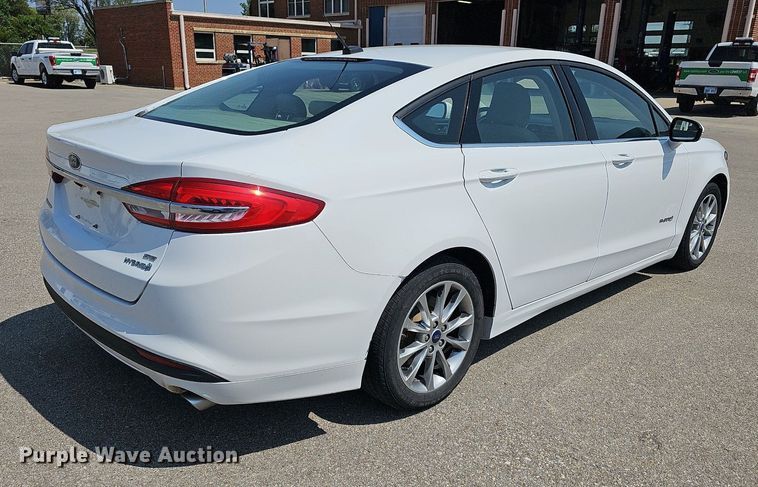 image for item DN8601 2017 Ford Fusion Hybrid SE 