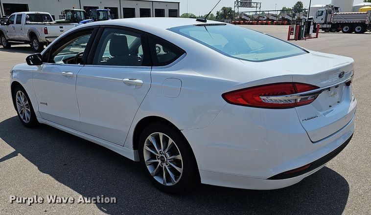 image for item DN8601 2017 Ford Fusion Hybrid SE 
