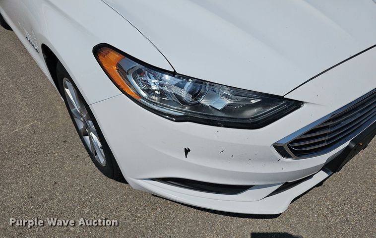 image for item DN8601 2017 Ford Fusion Hybrid SE 