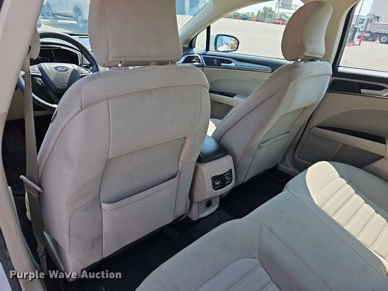 image for item DN8601 2017 Ford Fusion Hybrid SE 