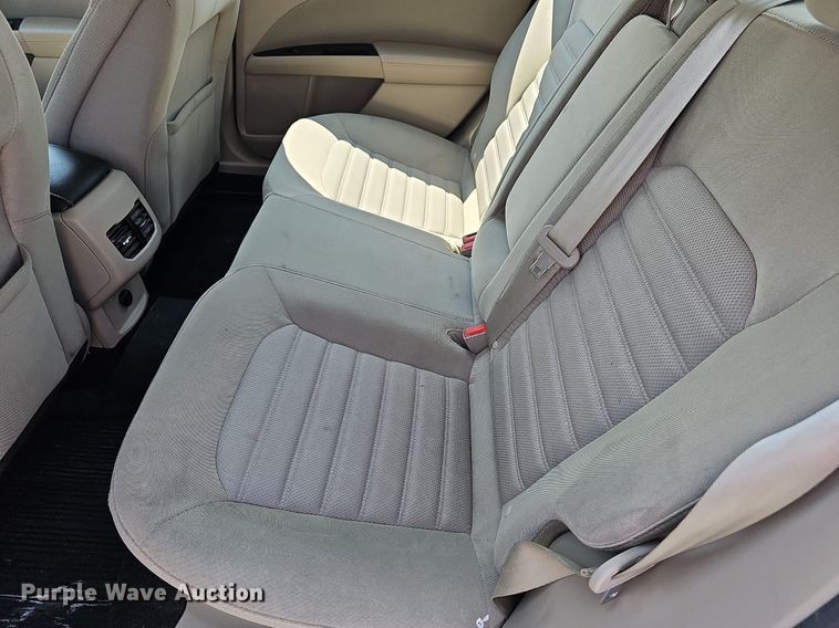 image for item DN8601 2017 Ford Fusion Hybrid SE 