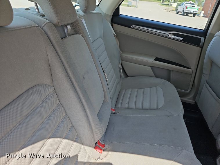 image for item DN8601 2017 Ford Fusion Hybrid SE 