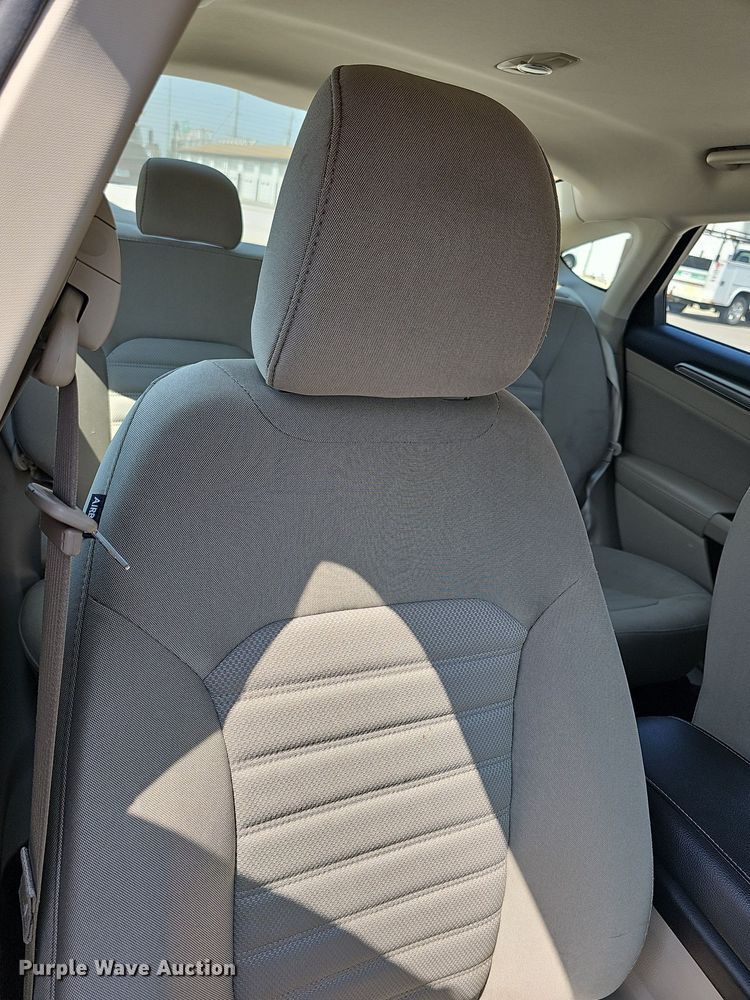 image for item DN8601 2017 Ford Fusion Hybrid SE 