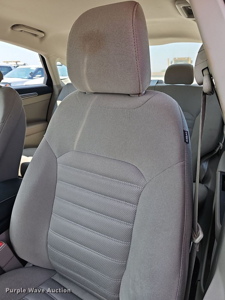 image for item DN8601 2017 Ford Fusion Hybrid SE 