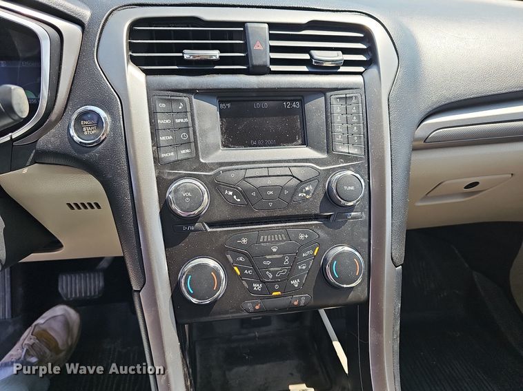 image for item DN8601 2017 Ford Fusion Hybrid SE 