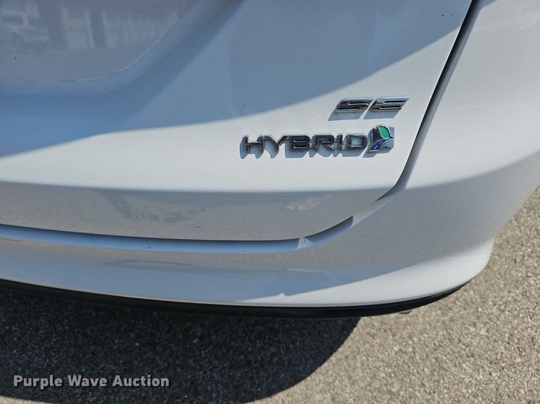 image for item DN8601 2017 Ford Fusion Hybrid SE 