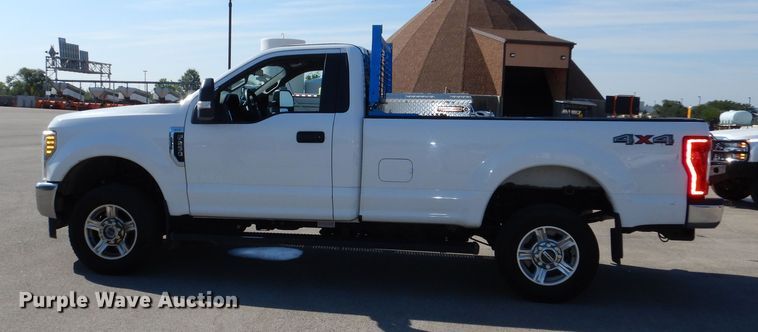 image for item DN8667 2017 Ford F250 Super Duty XLT pickup truck