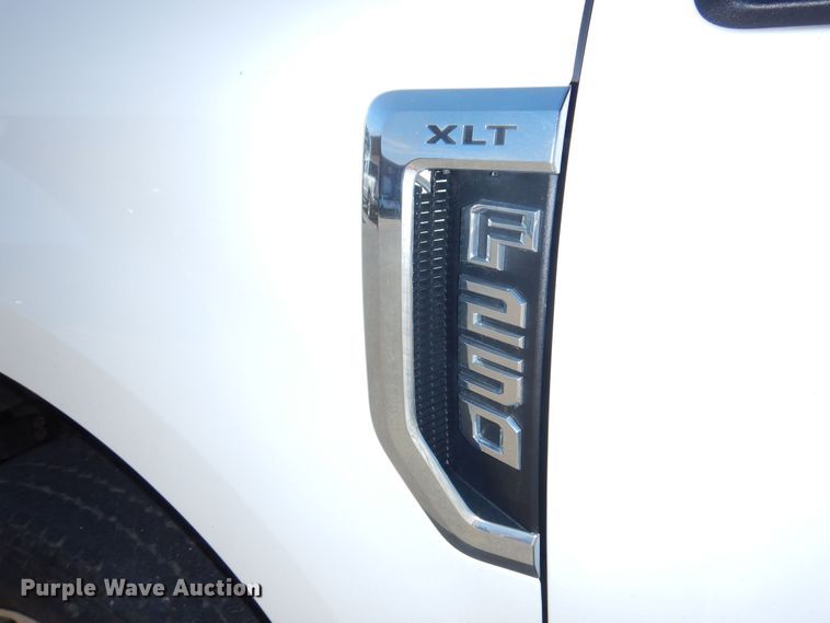 image for item DN8667 2017 Ford F250 Super Duty XLT pickup truck