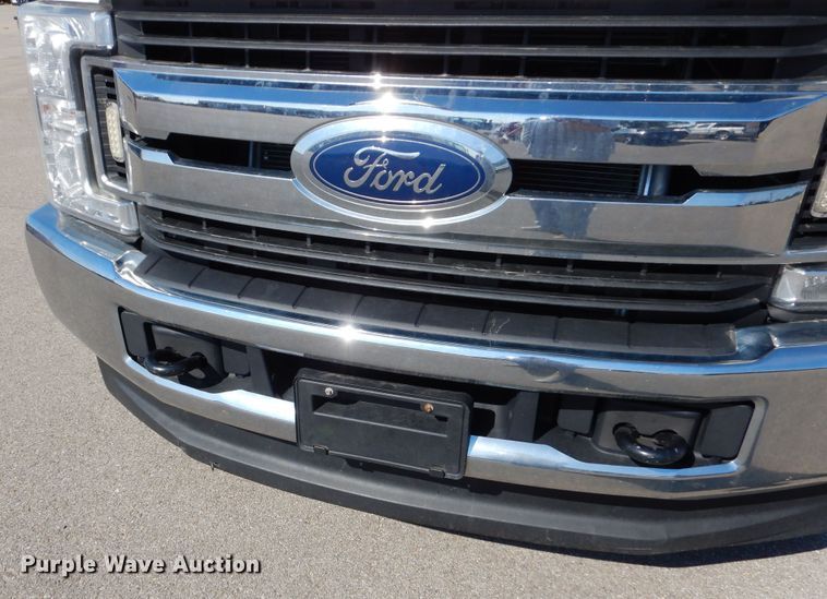 image for item DN8667 2017 Ford F250 Super Duty XLT pickup truck