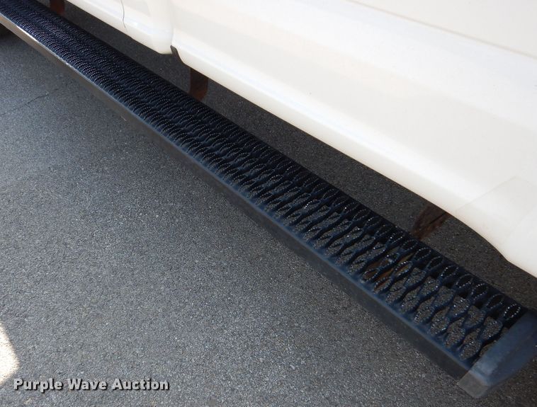 image for item DN8667 2017 Ford F250 Super Duty XLT pickup truck