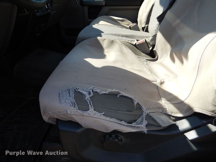 image for item DN8667 2017 Ford F250 Super Duty XLT pickup truck