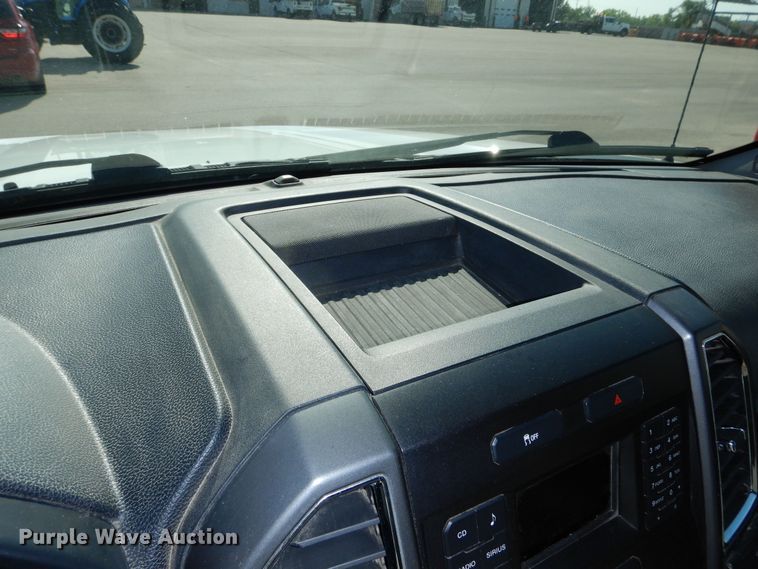 image for item DN8667 2017 Ford F250 Super Duty XLT pickup truck